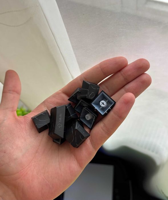 Tastatură Mecanică Custom Impecabilă (Gateron, RGB, Tri-mode, Ecran)