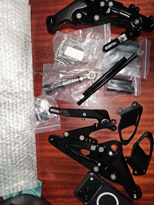 Șa Spate, Scărițe, Protecții Evotech și GbRacing - Aprilia RS660 / 660