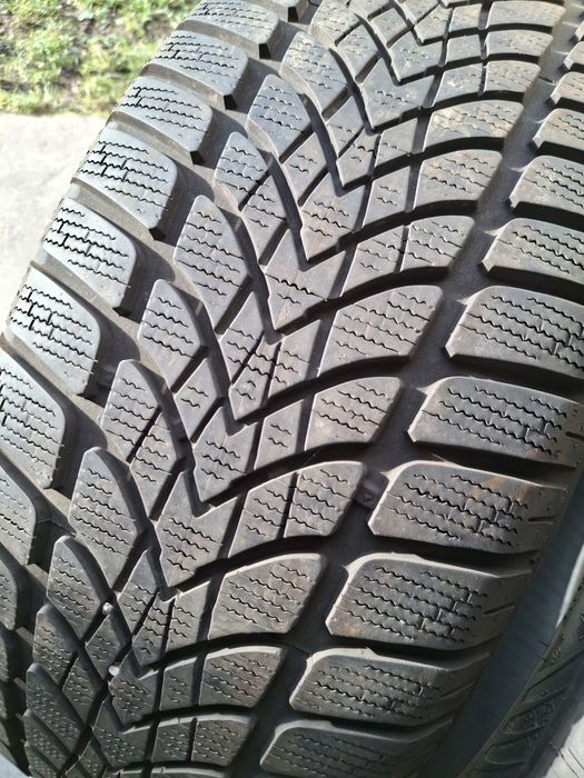 2 Anvelope de iarnă 225 50 r17 Dunlop