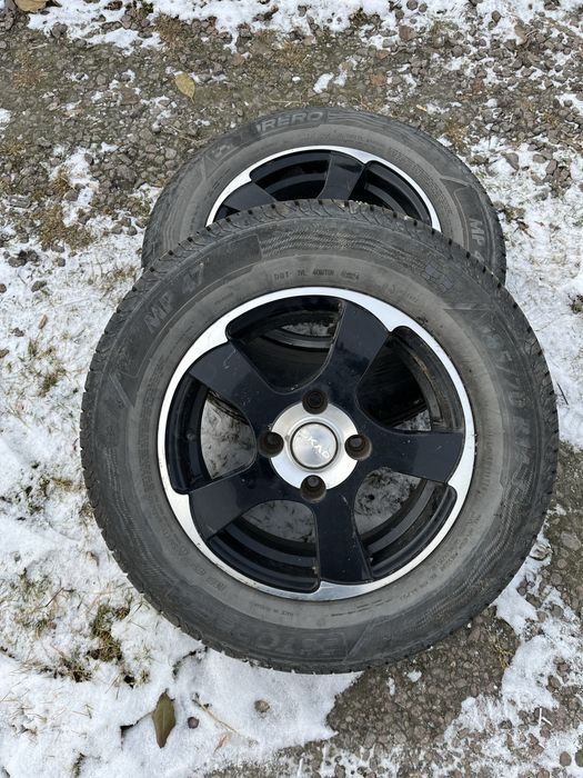 Продам диски на 14 с летней резиной