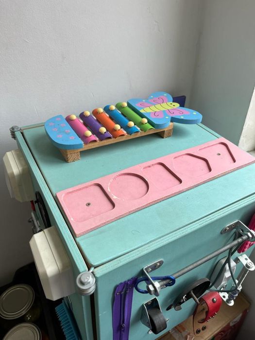 Бизиборд куб