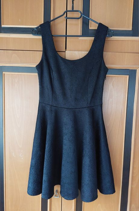 Рокля средна дължина (възможно и договаряне)