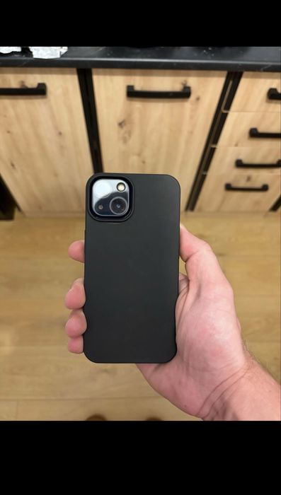 Vand iphone 13 folosit