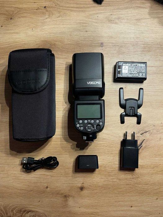 Светкавица Godox Ving V860III C