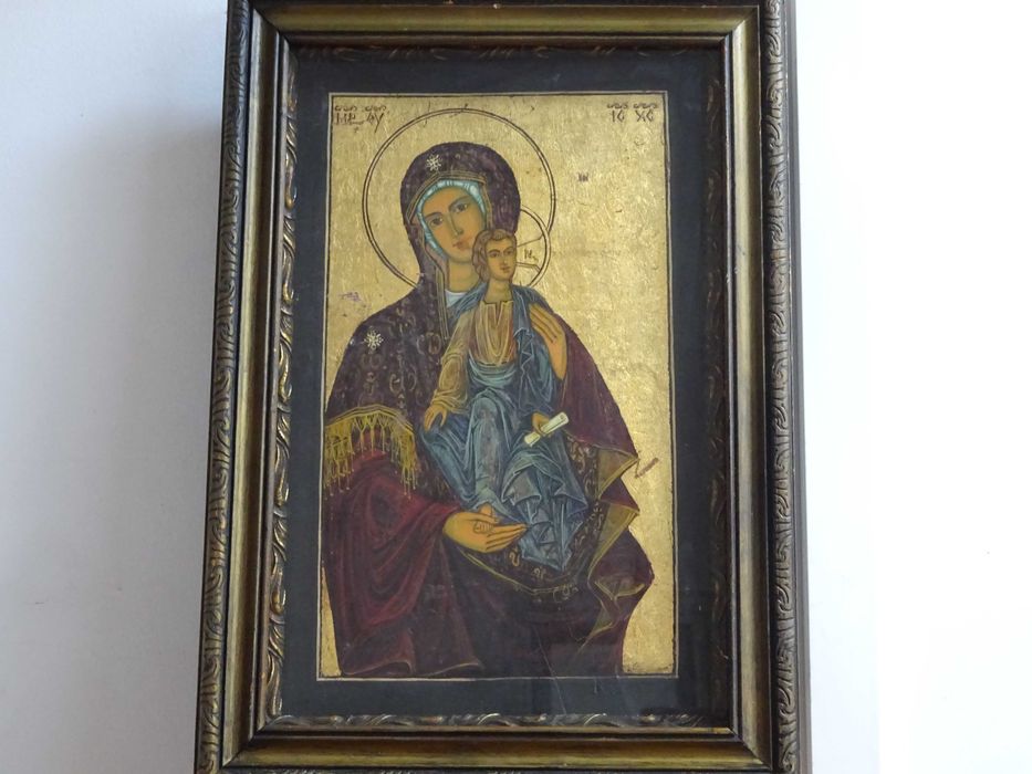 Icoana pe lemn ‘Maica Domnului cu Iisus Hristos’, deosebita