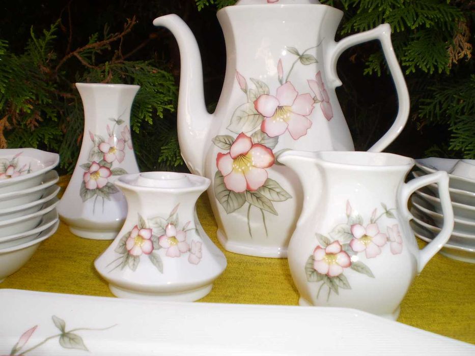 Set de mic dejun pentru terasa din gradina