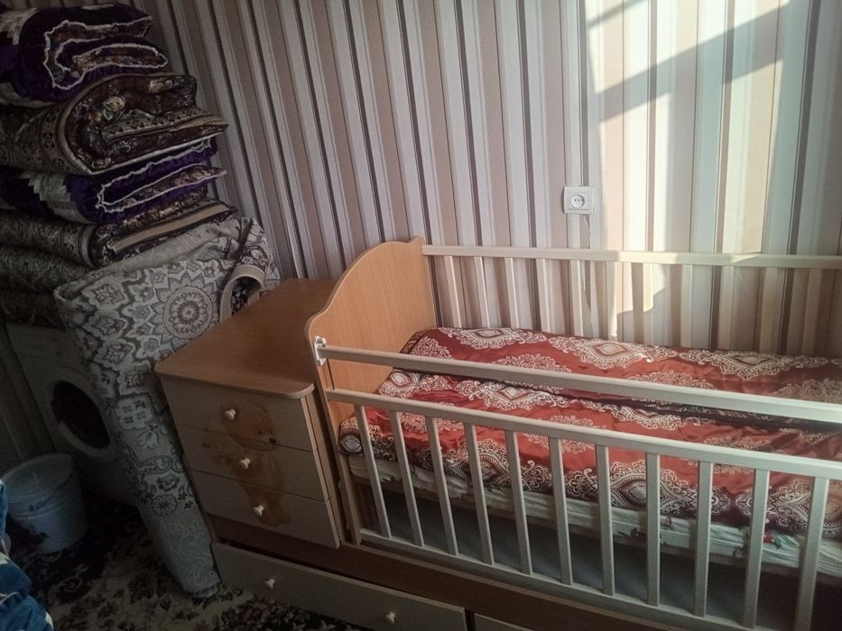 Детский манеж с комодом