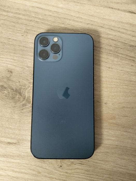 Vând iPhone 12 pro 128gb