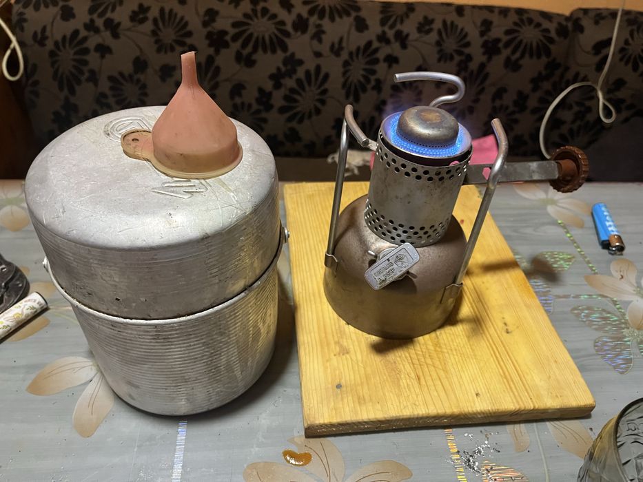 Примус шмел 1 руски