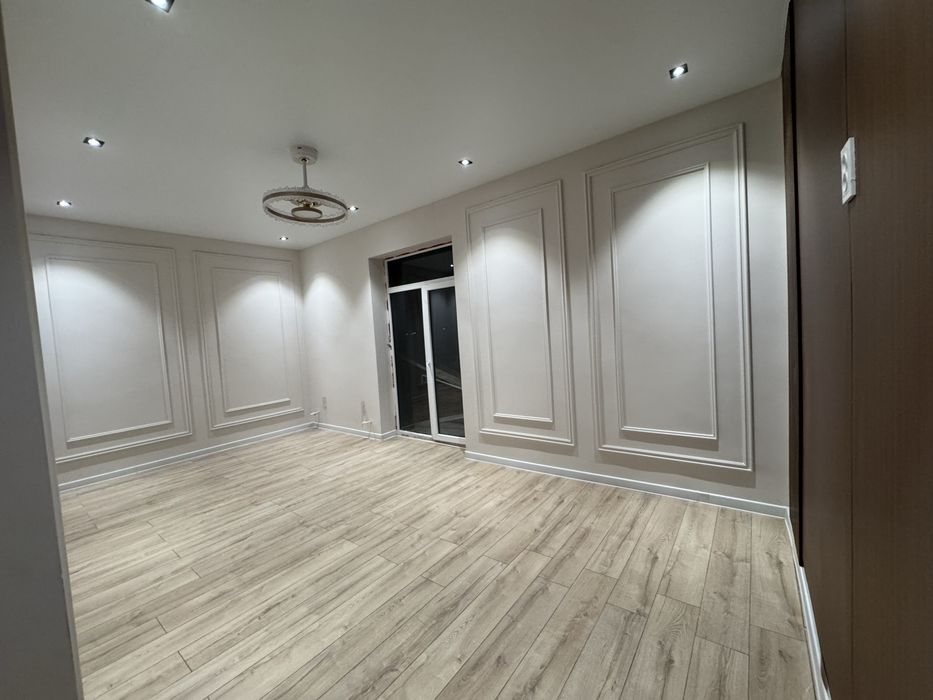 Sentr markaziy bank, sanat saroyi, ekstreni balnisa yonida,