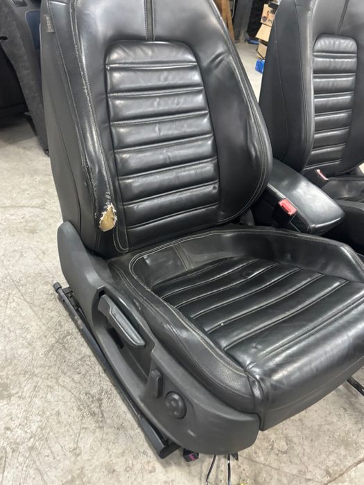 Седалки и кори за vw passat cc