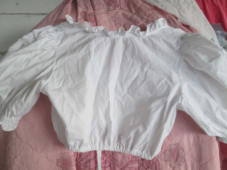 bluza alba scurta dame  40