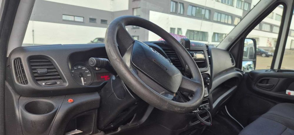 Vanzare Autoutilitara Iveco