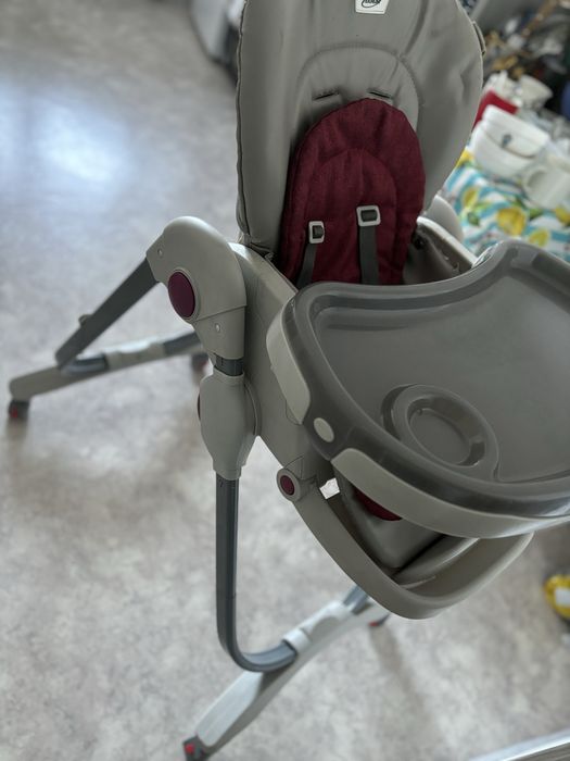 Продам детский стульчик со столом