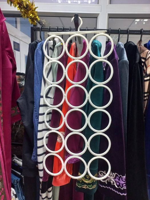 Продам вешалки для платков 1шт -1000.