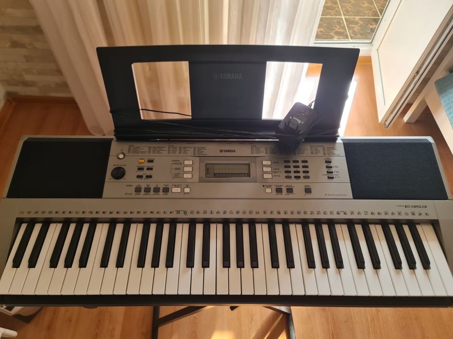 Синтезатор