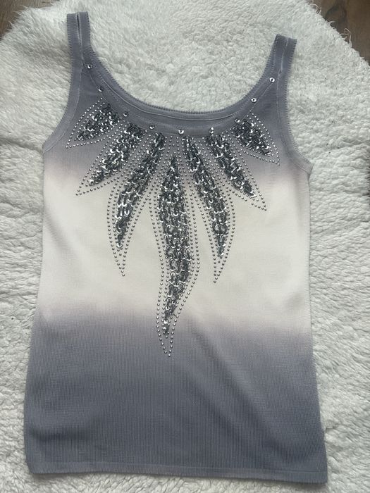Tricou cu pietre