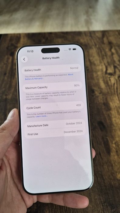 Vand iPhone 16 Pro Max 256 gb - auriu