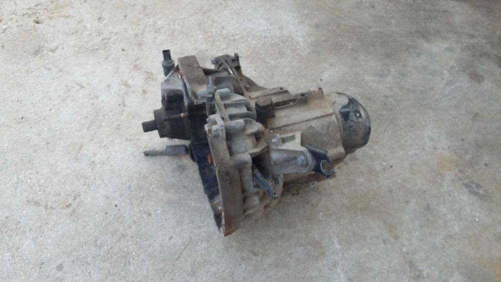 Скоростна кутия Рено Сценик 1,6 90к.с