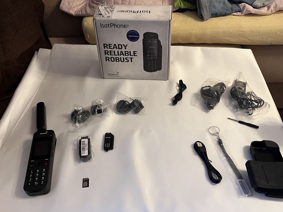 telefon Inmarsat Isat phone2 nou l-am desigilat doar pentru aface poze
