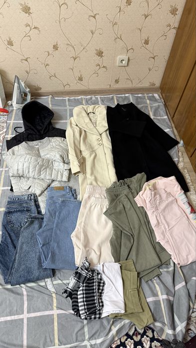 Продам одежды разние