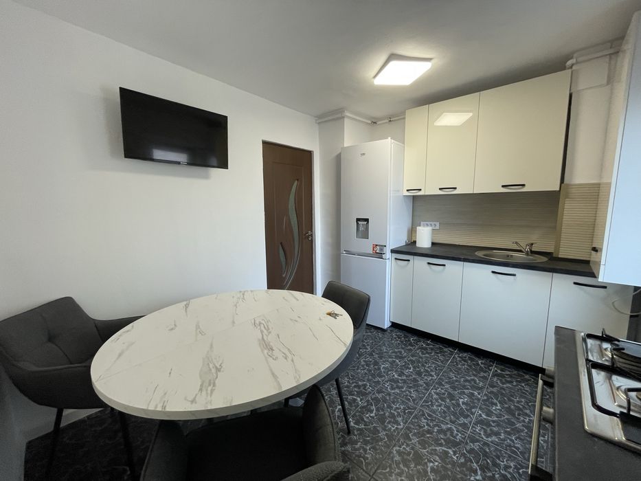 Apartament de inchiriat bloc Onix 2 camere 58mp + balcon