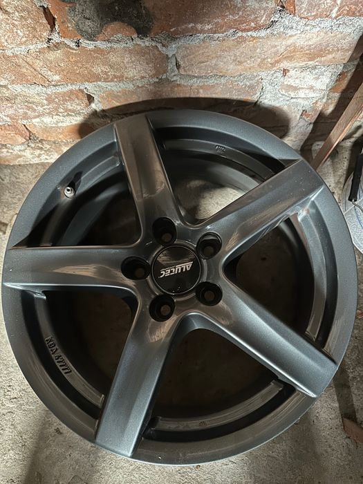 Джанти Alutec 17” 5x114.3 7.5j ET47