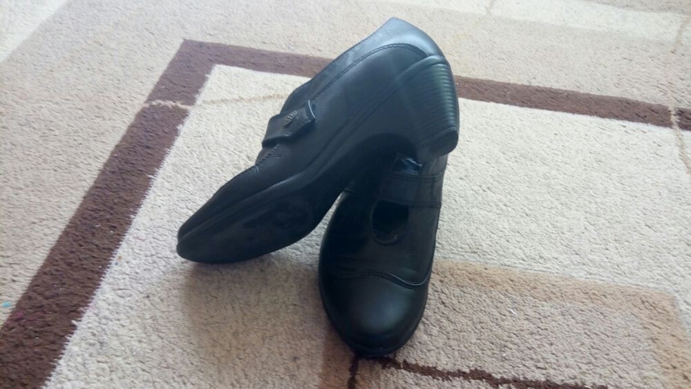 Дамски обувки естествена кожа