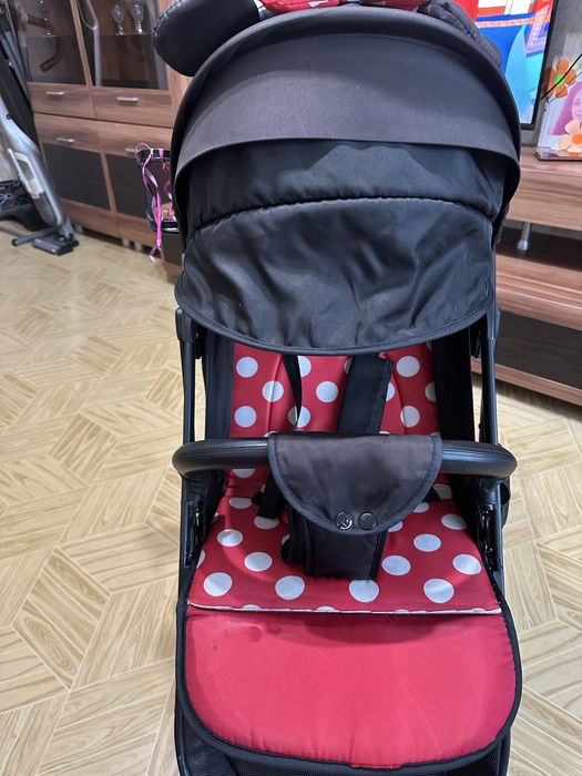 Продам маневреную коляску Mstar для девочки