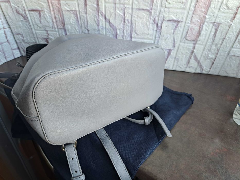 дамска раница,Tommy Hilfiger,сива чанта,томи хилфигер