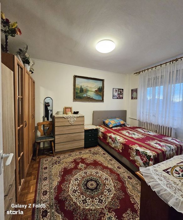 Apartament 2 camere – Str.  Splaiul Crisanei – 200 €/lună