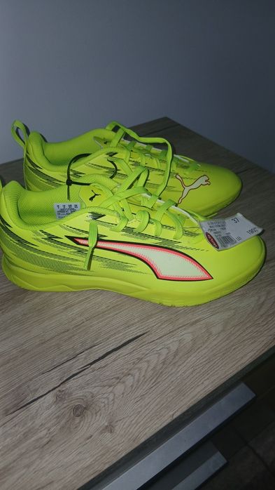 Puma ultra 6 play jr , sală