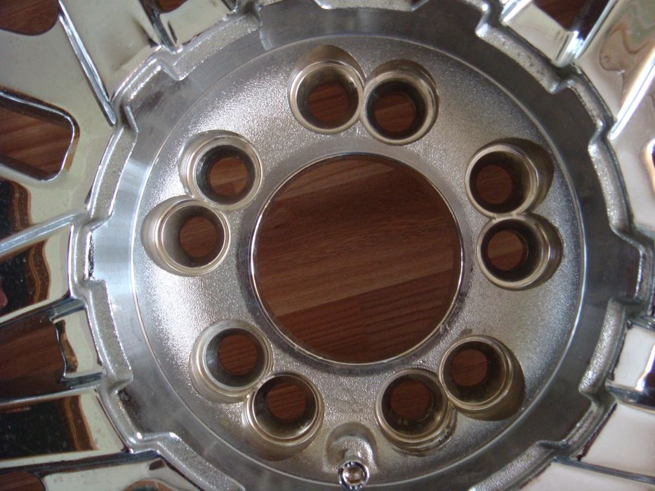 Литые титановые диски 22