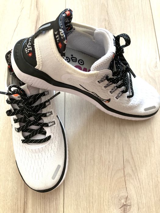 Sneakers originali Nike, Adidas, Steve Madden- tip soseta- femei