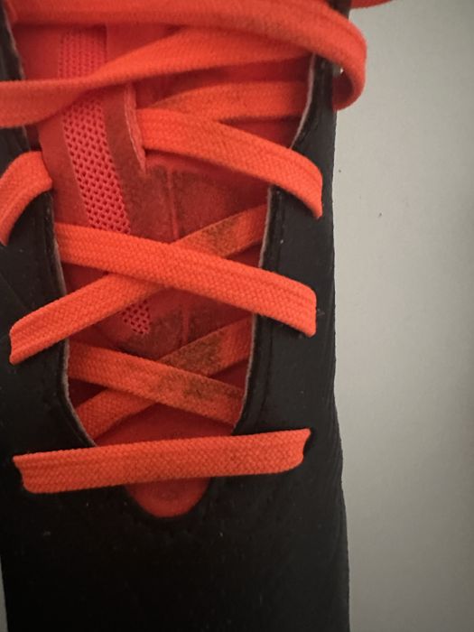 Ghete fotbal Adidas Predator