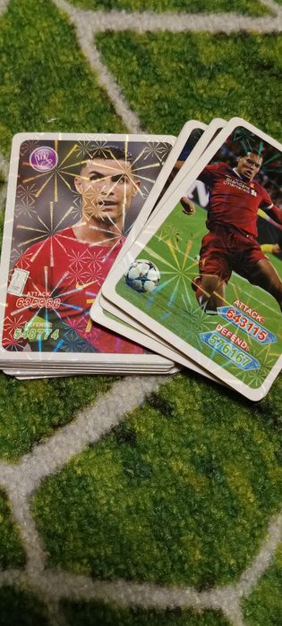Карти,много видове-само футболни