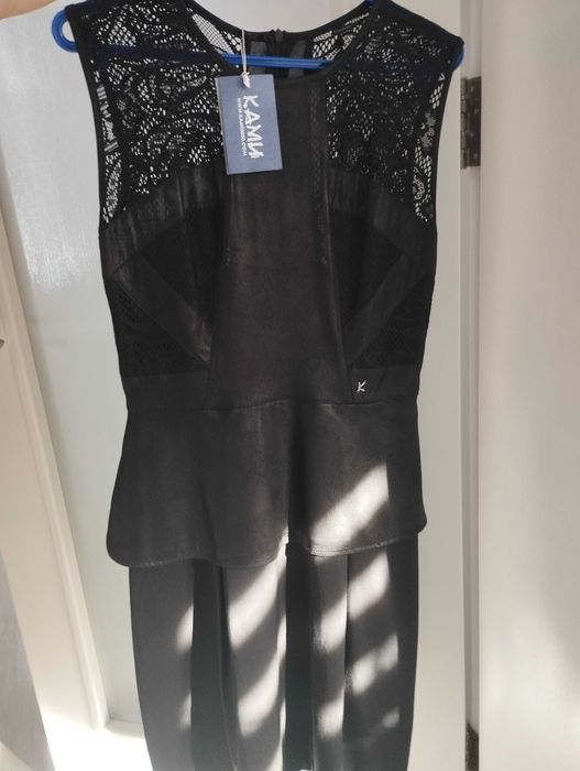 Елегантна рокля с кожа и дантела