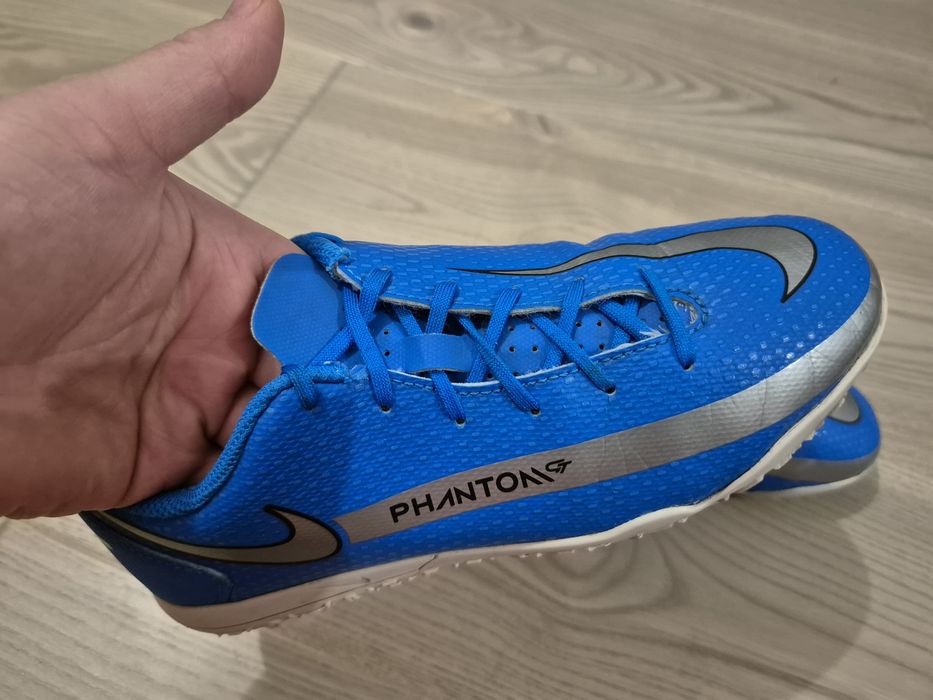Adidasi fotbal Nike Phantom originali marimea 36,5
