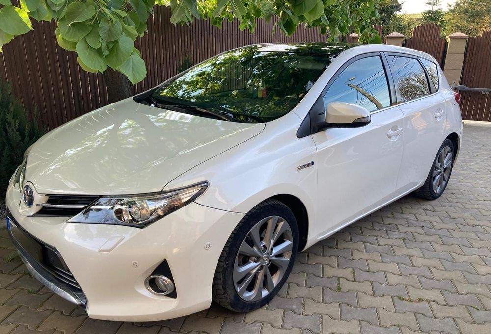 Toyota Auris Toyota Auris Hybrid GPL
