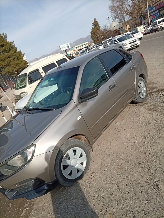 Lada granta 2019