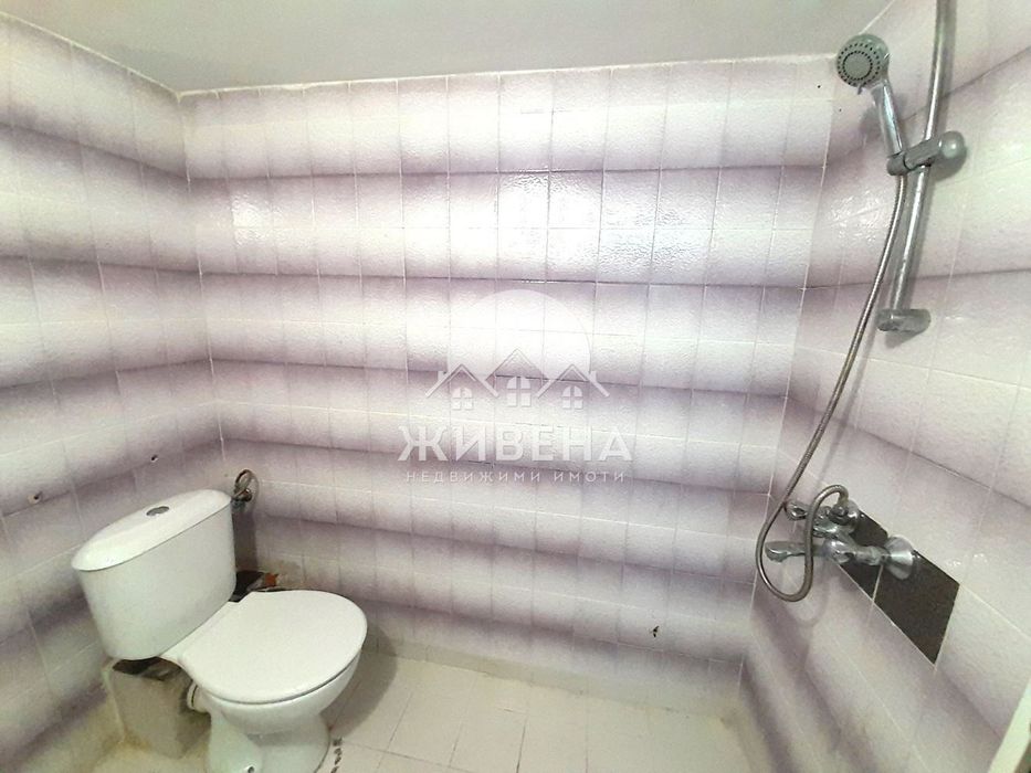 Дава се под наем Къща в Варна, Операта - 180 кв.м за 1050 € - Снимка #11