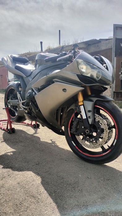 Yamaha R1 2007год