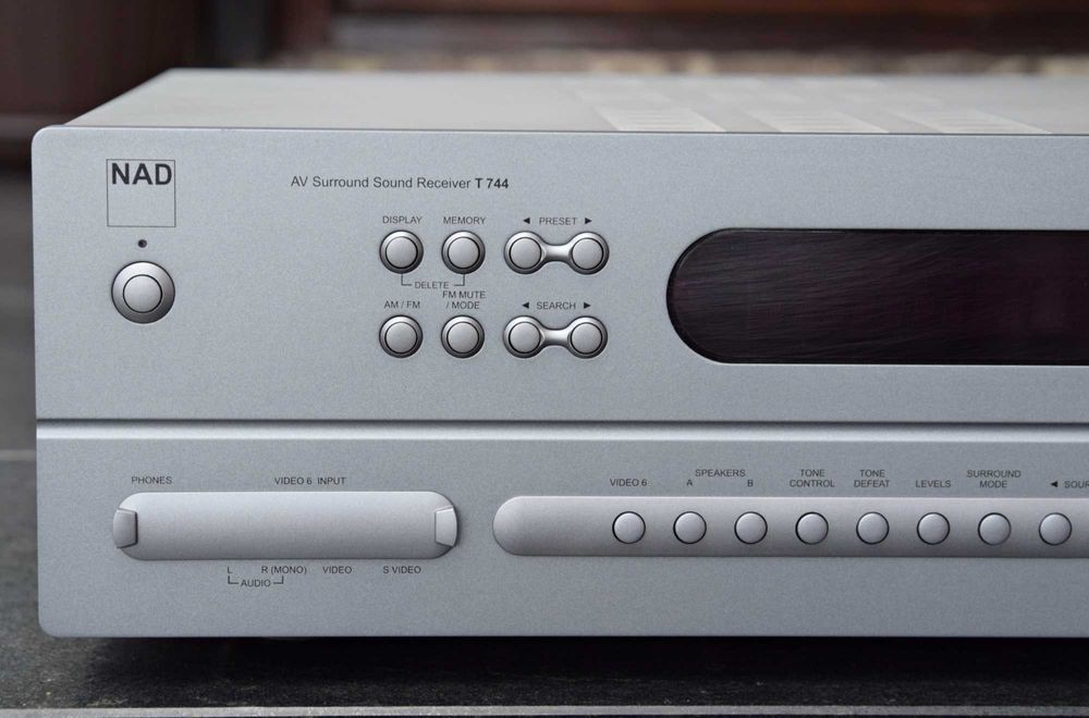 Amplificator 5.1 NAD T 744, AV Receiver