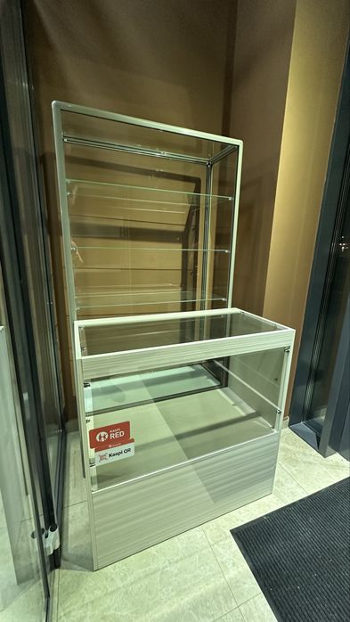 Витрины торговые для магазина