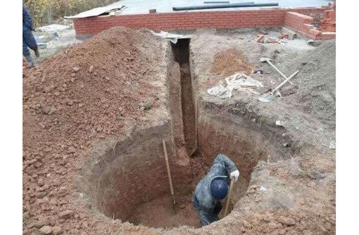 Капаем ямы в ручную