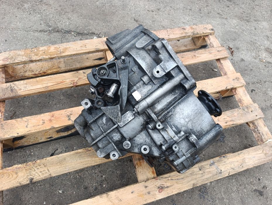 Скоростна кутия Фолксваген Голф 2.0  дизел 140 кс / VW 2.0 D