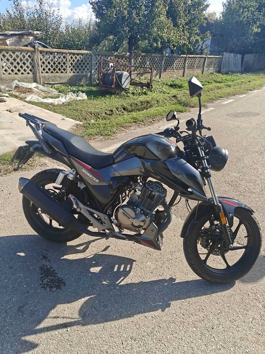 Vând Daytona Monster 125