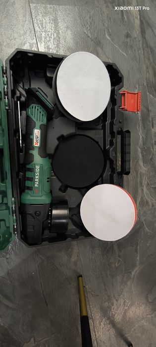 Parkside машина за полиране и шлайфане 20V с регулиране на оборотите.