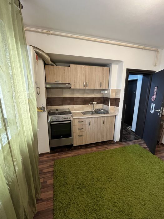 Inchiriez garsoniera tip studio cu loc de parcare