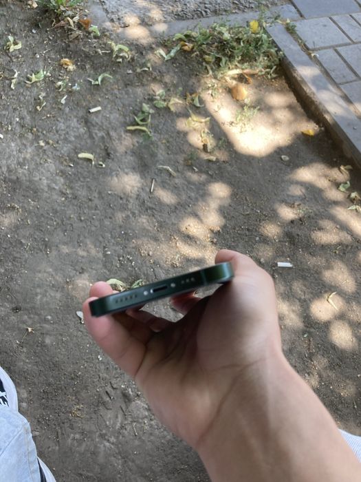 Айфон 13 зеленный